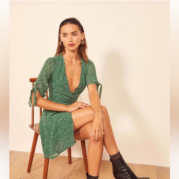 Reformation Sammy wrap dress - Picture 1 of 2